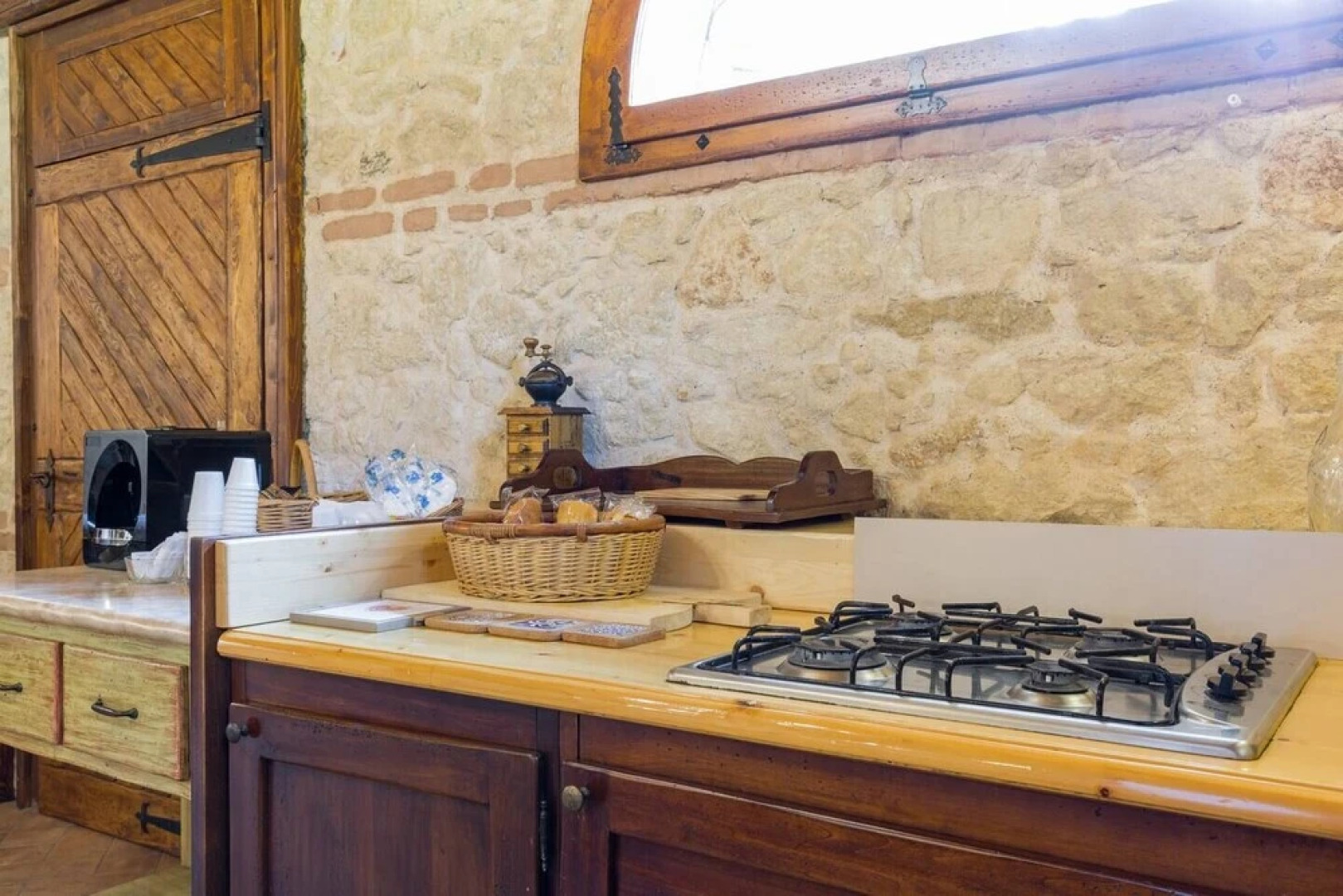 Casale Medievale-Per La Dolce Vita