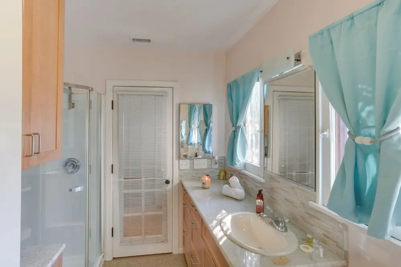 Colton Studio w/ Fire Pit, 4 Mi to San Bernardino!