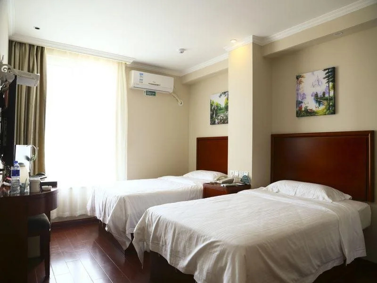 GreenTree Inn Anhui Mingguang Chihe Avenue Guancheng International City Express Hotel