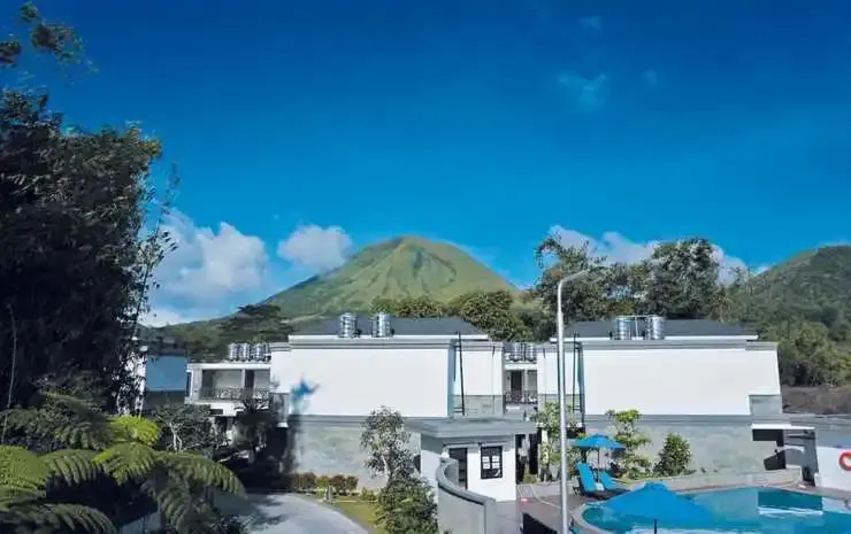 Grand Master Villa Tomohon