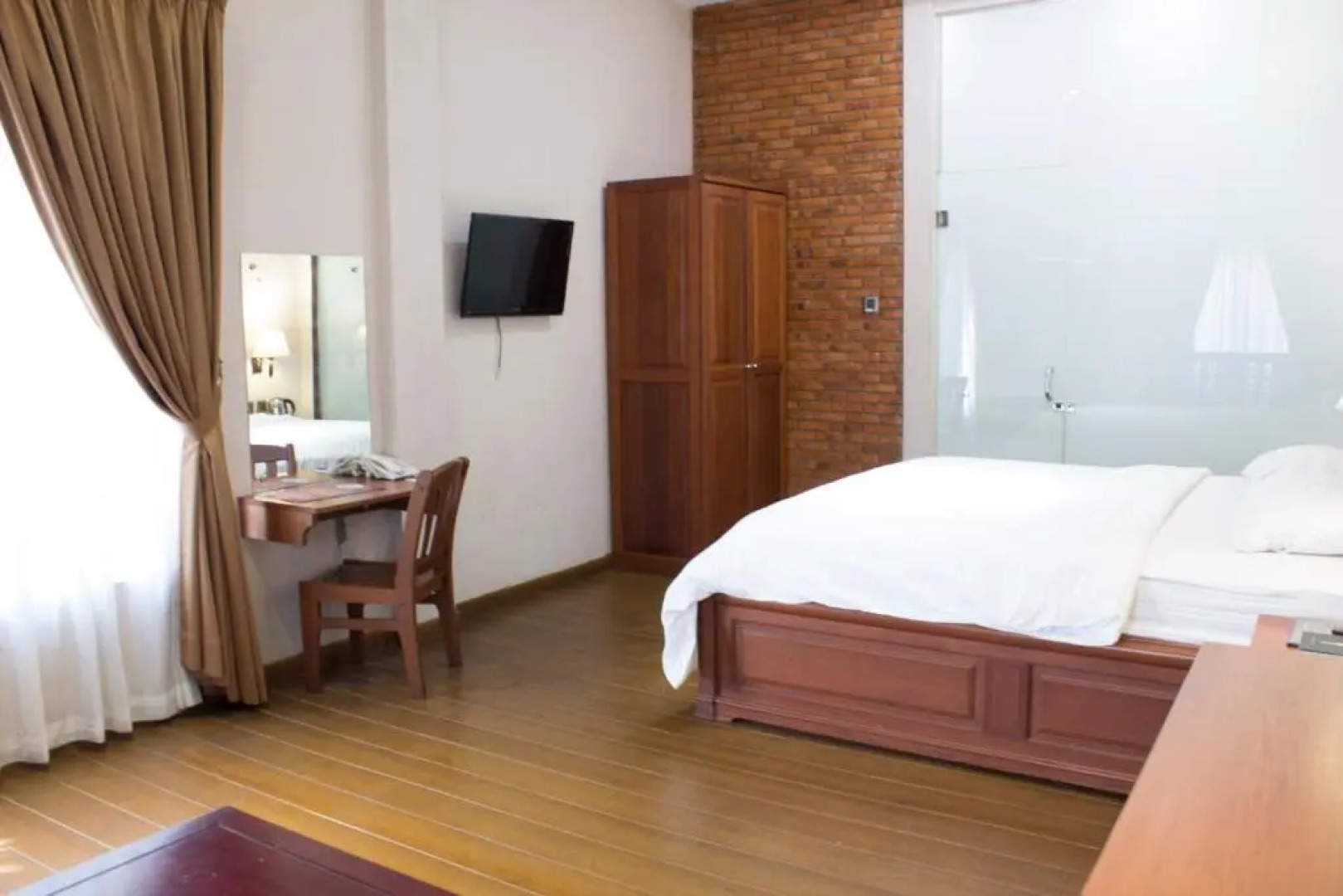 Thong's Inn - KNO Kualanamu Transit Hotel