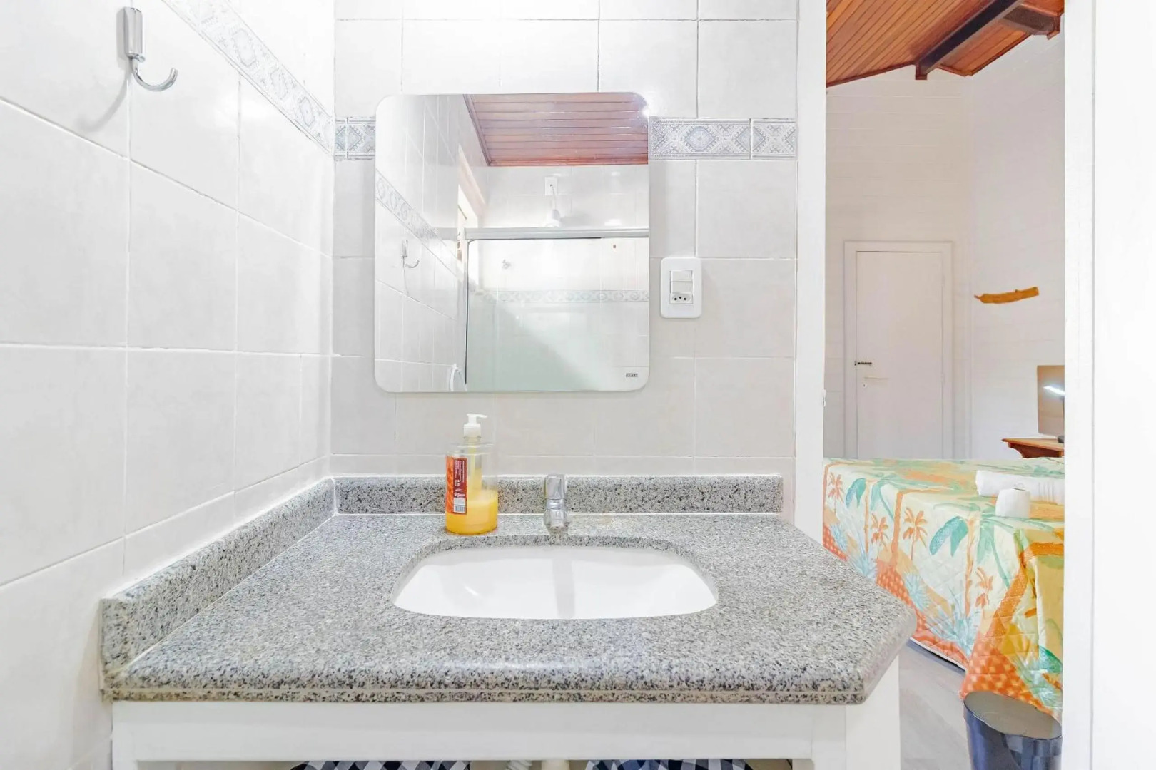 VT04 Excelente Casa 3 Quartos e Piscina