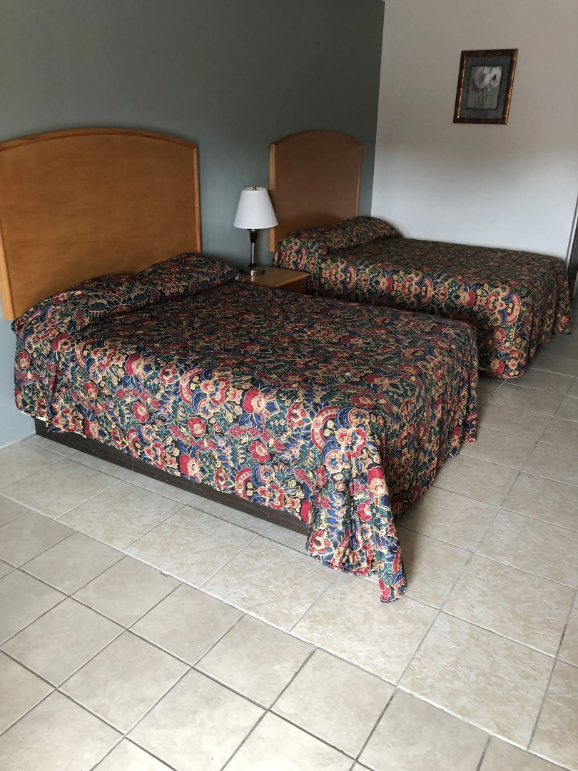 Whitesboro Inn & Suites