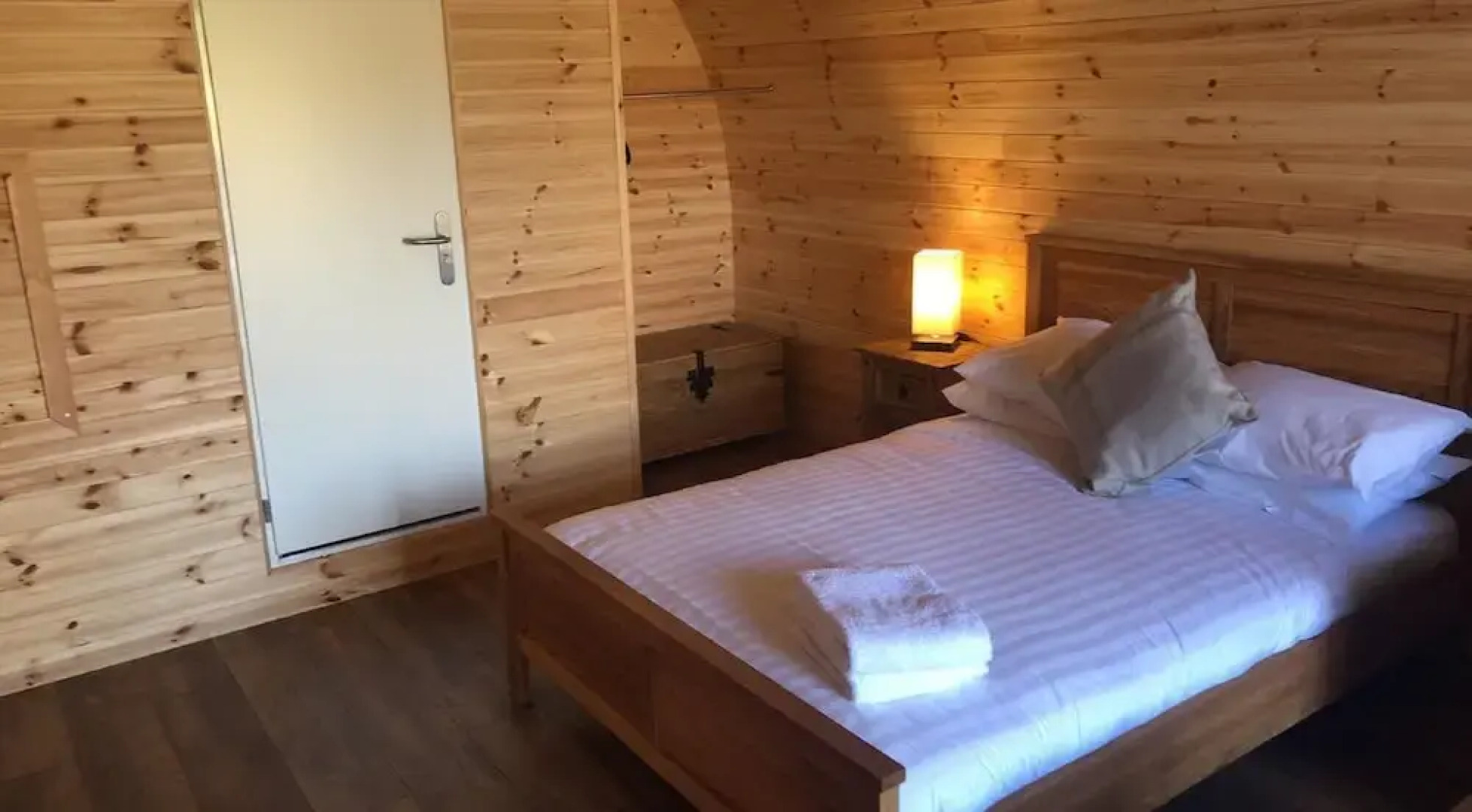 Cheshire Glamping Pods