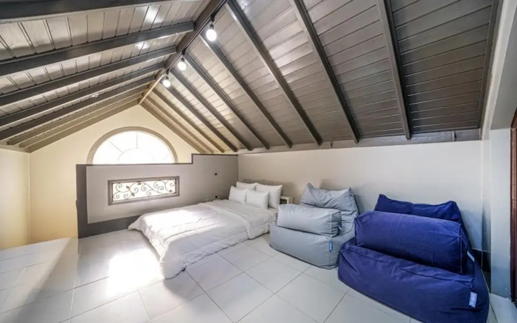 Pocheon Sanbong Poolvilla