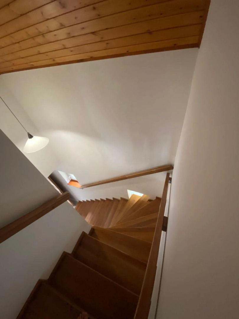 14 férőhelyes ház saját stéggel, játszótérrel Balatonfenyvesen vízparti utcában