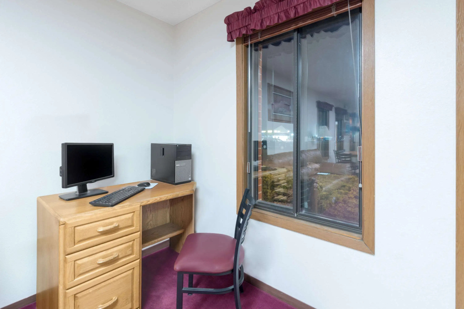 Super 8 By Wyndham Murdo