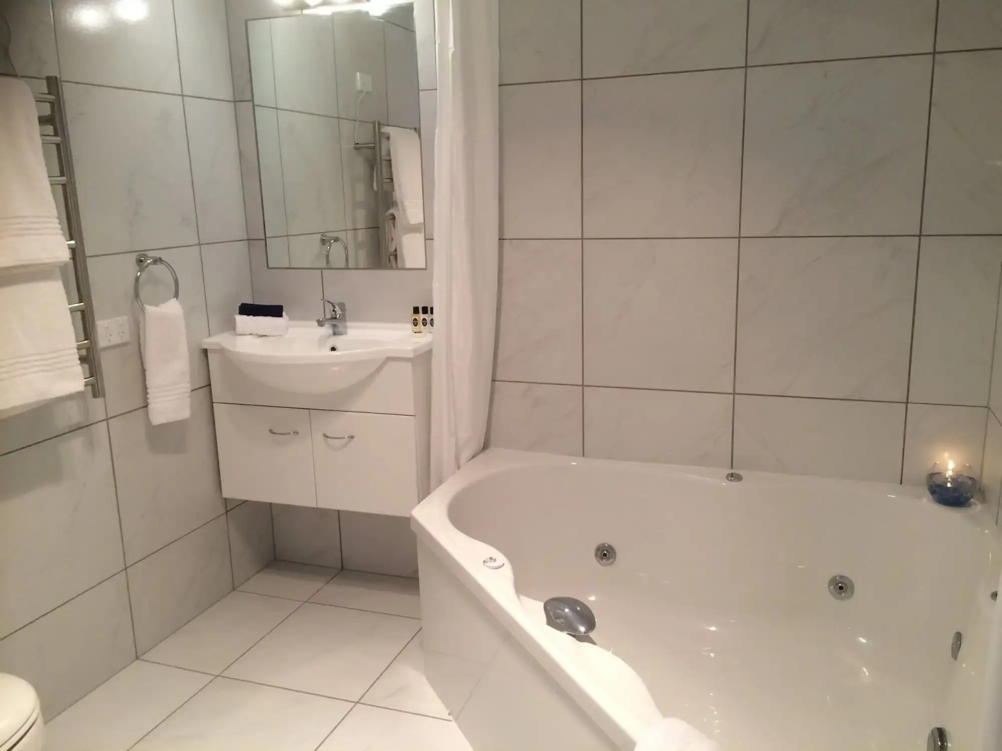 BKs Premier Motel Hamilton