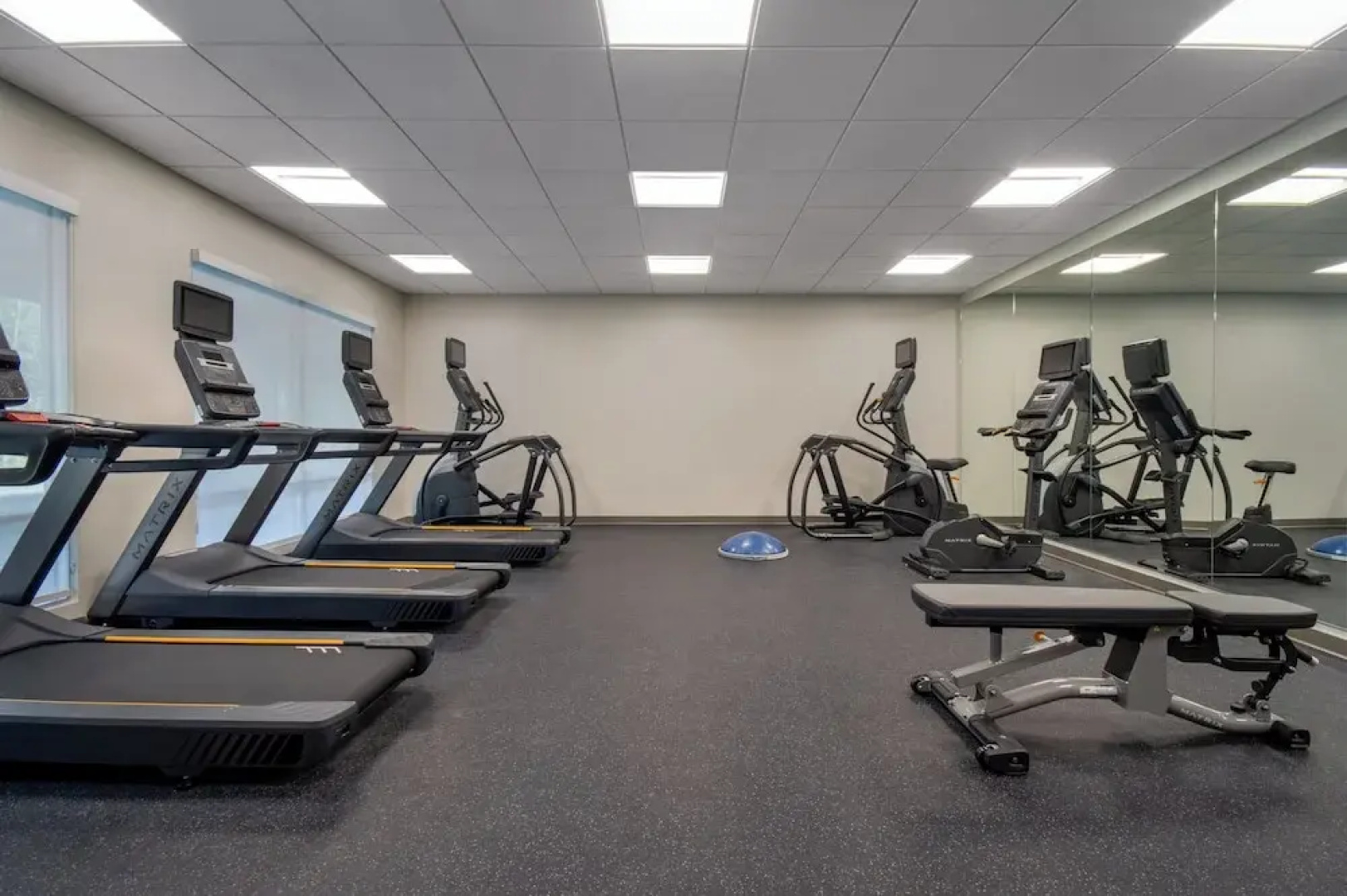 Holiday Inn Express & Suites Muskegon - Grand Haven by IHG