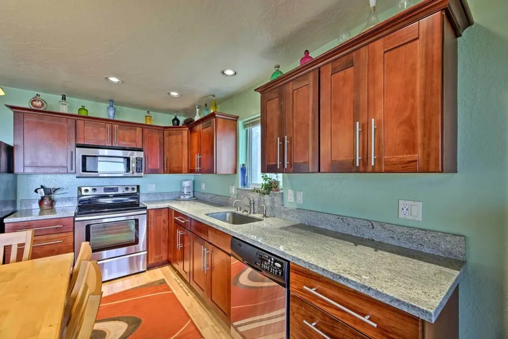 Sanderling Sea Cottages, Unit 9 With Ocean Views!