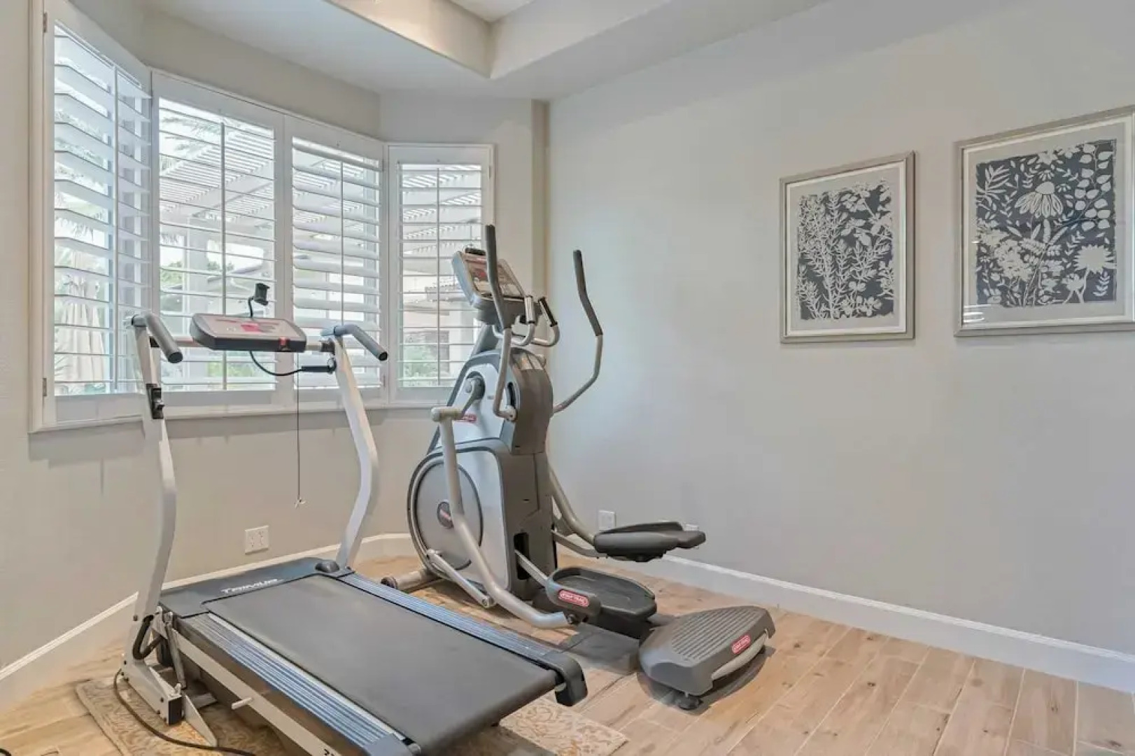 41 Palms Estate by Avantstay Indoor Pickleball, Pool, Hot Tub, Outdoor Kitchen