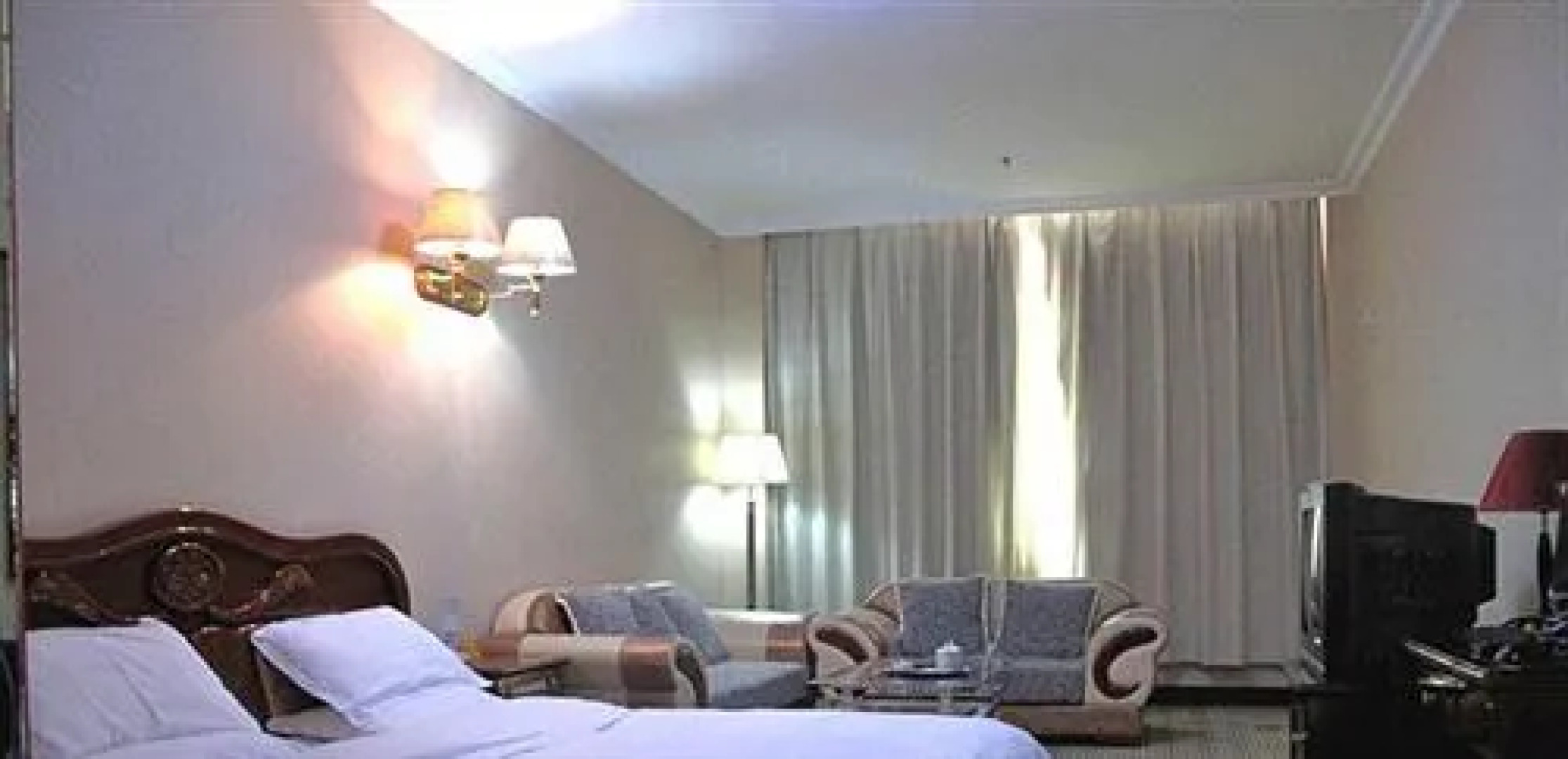 Qi Rui Hotel - Linzhi