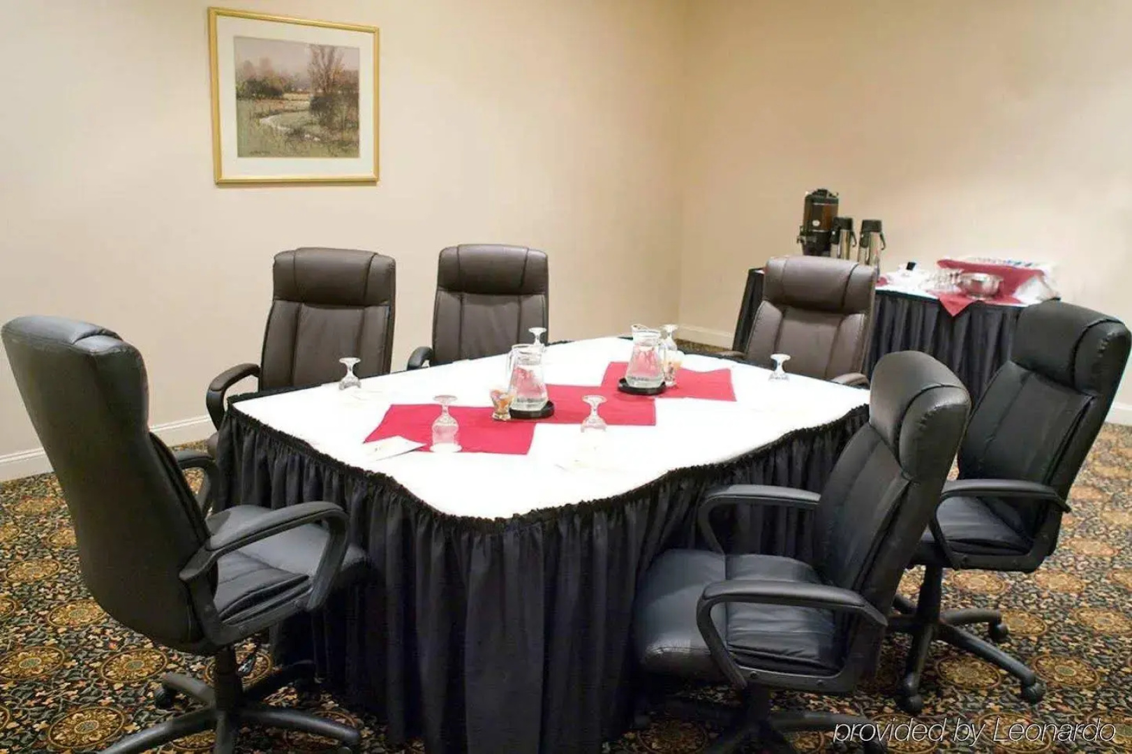 DoubleTree by Hilton Hartford - Bradley Airport