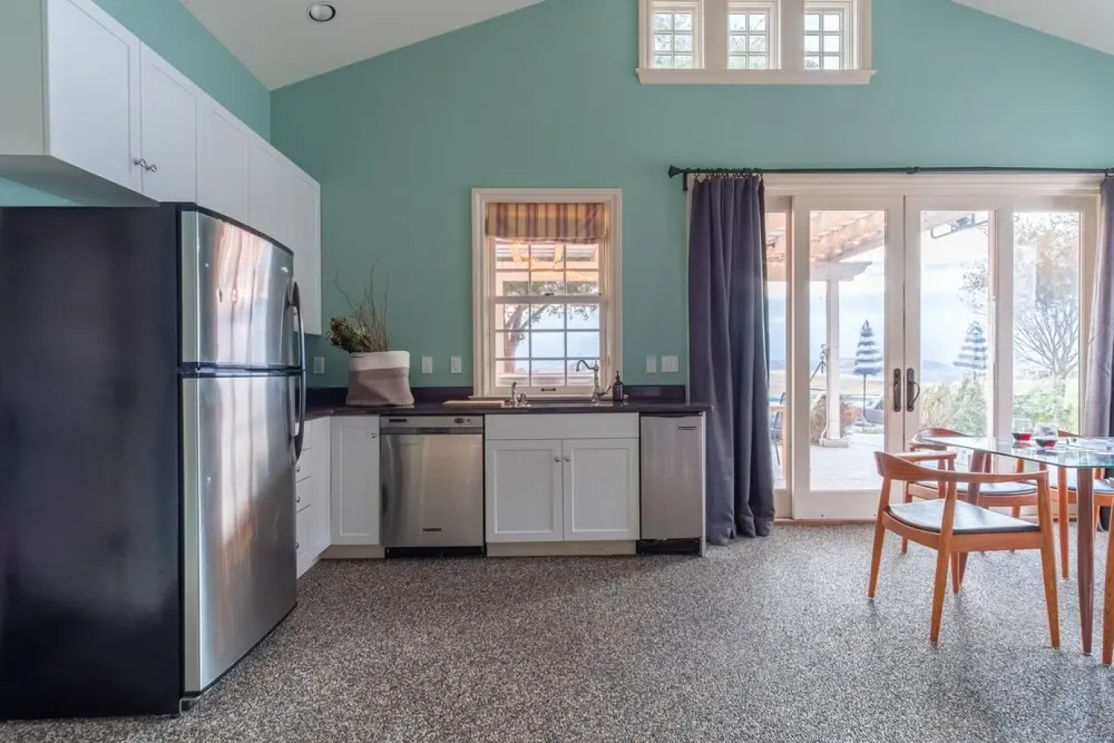 Granada by Avantstay - Secluded Estate w/ Vineyard Views & Pool