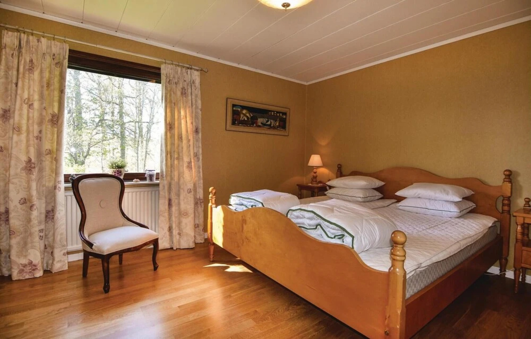 Stunning Home in Håverud With 4 Bedrooms and Internet