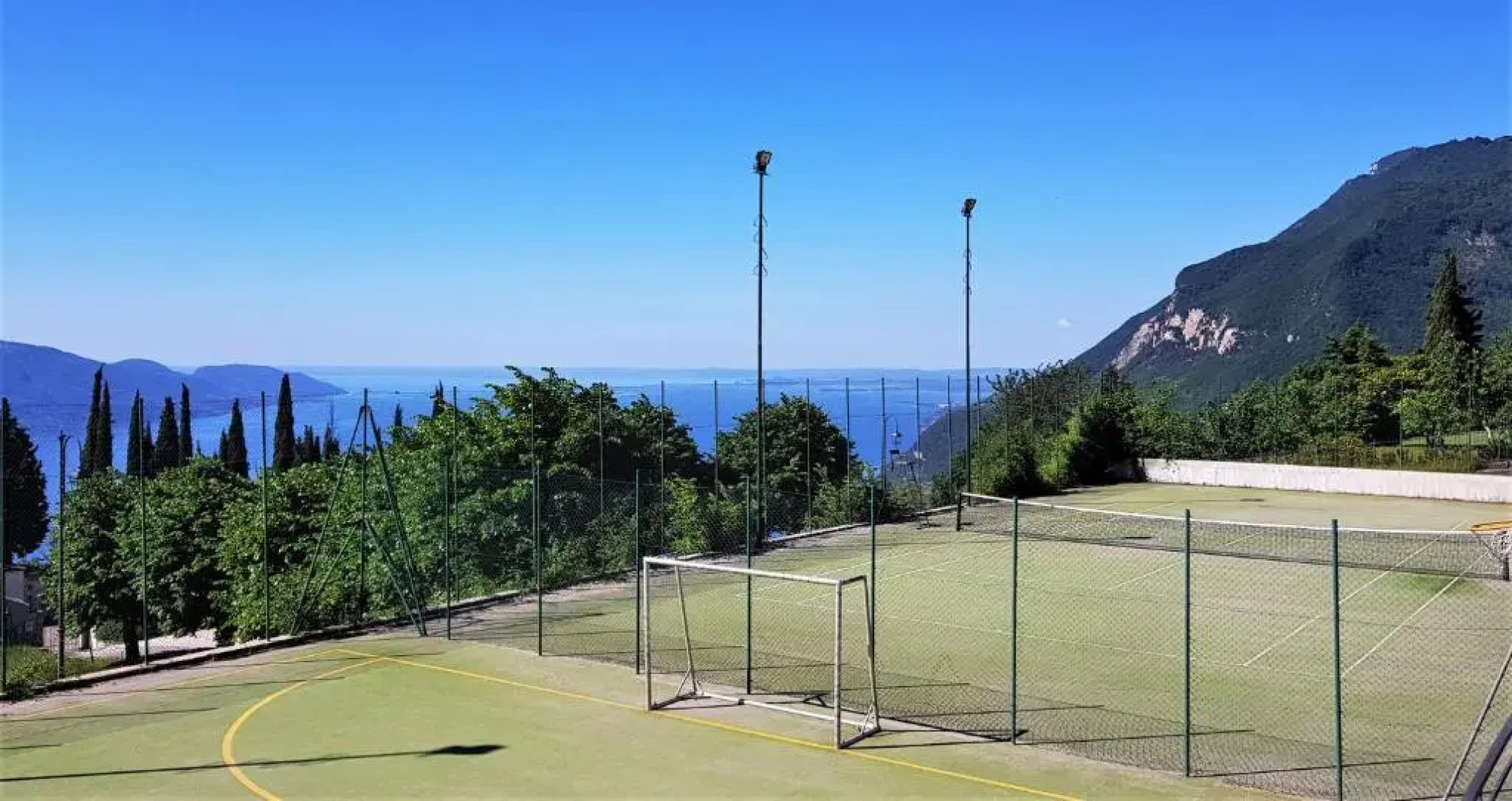 Appartamento Tobias 201 La Portella by Gardadomusmea