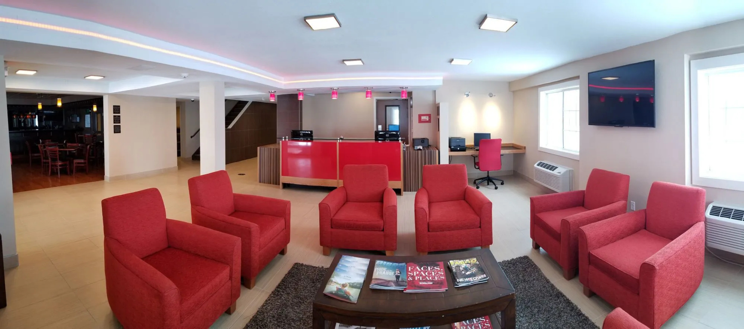 Red River Lodge & Suites