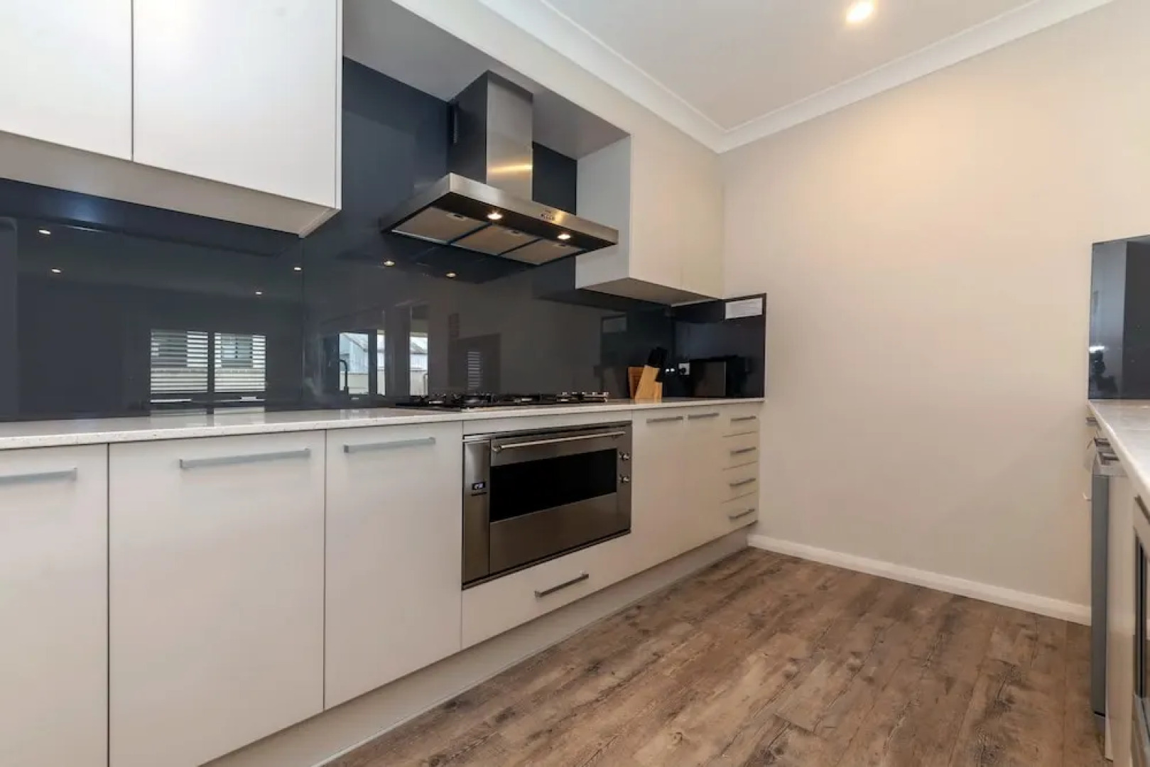 Tomaree Road, 19 'The Cottage'