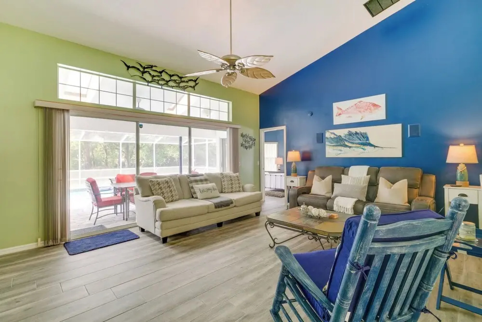 Lanai & Grill: Sunny Home Near Rainbow Springs!