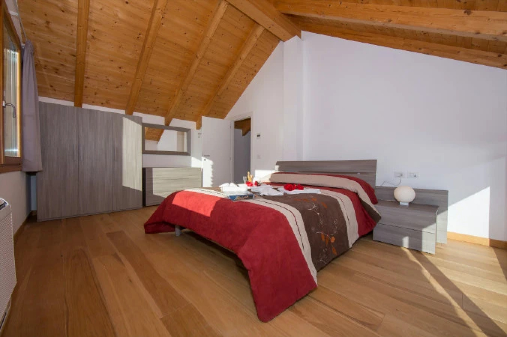 Paradiso del Lago T2