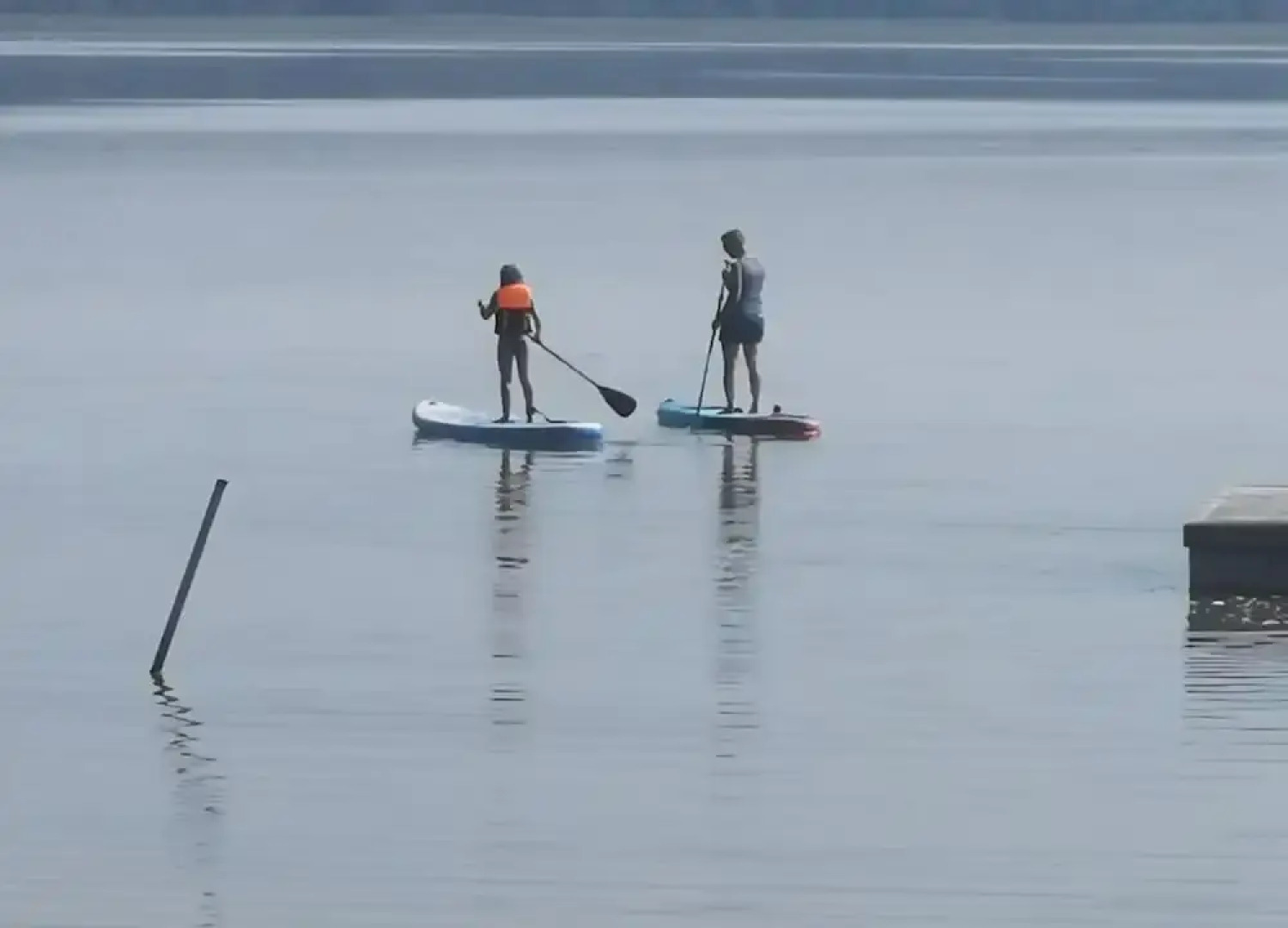 Lakeside Living With Garden