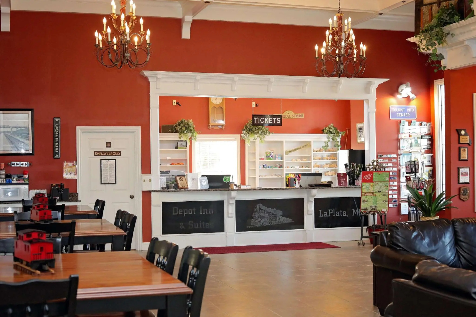 Depot Inn and Suites