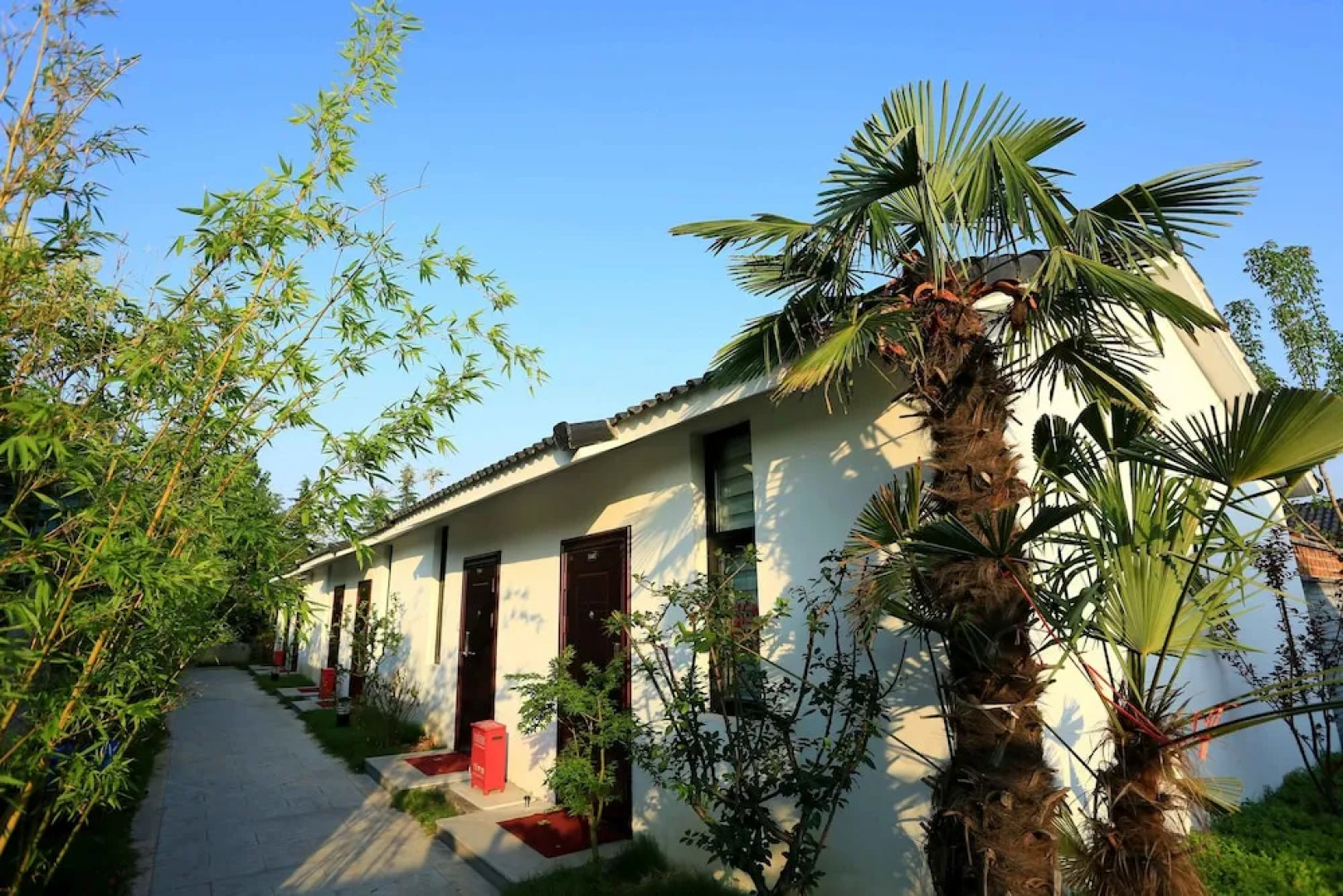 Fengxiang hot spring Hotel