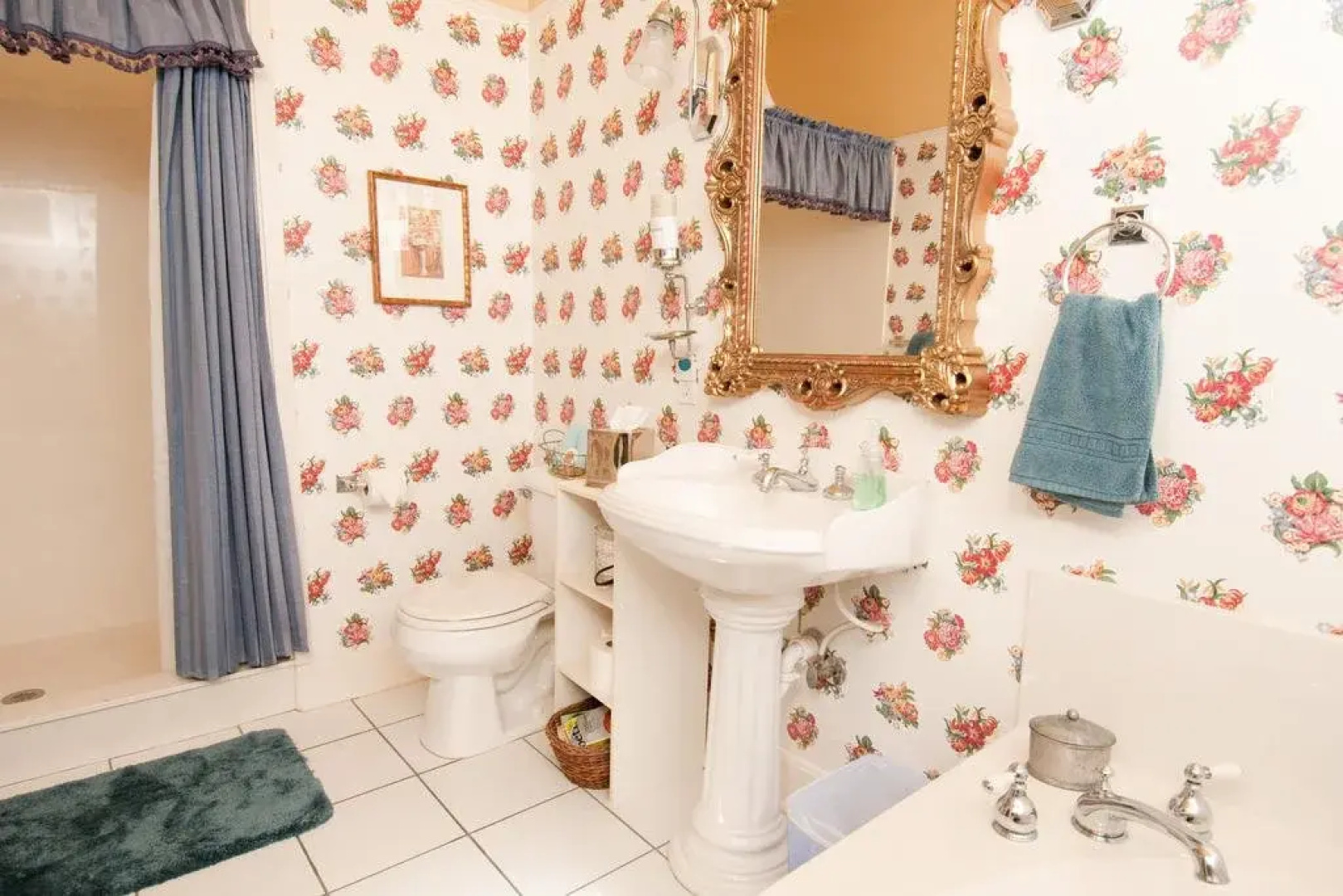 The Cotton Palace Bed and Breakfast