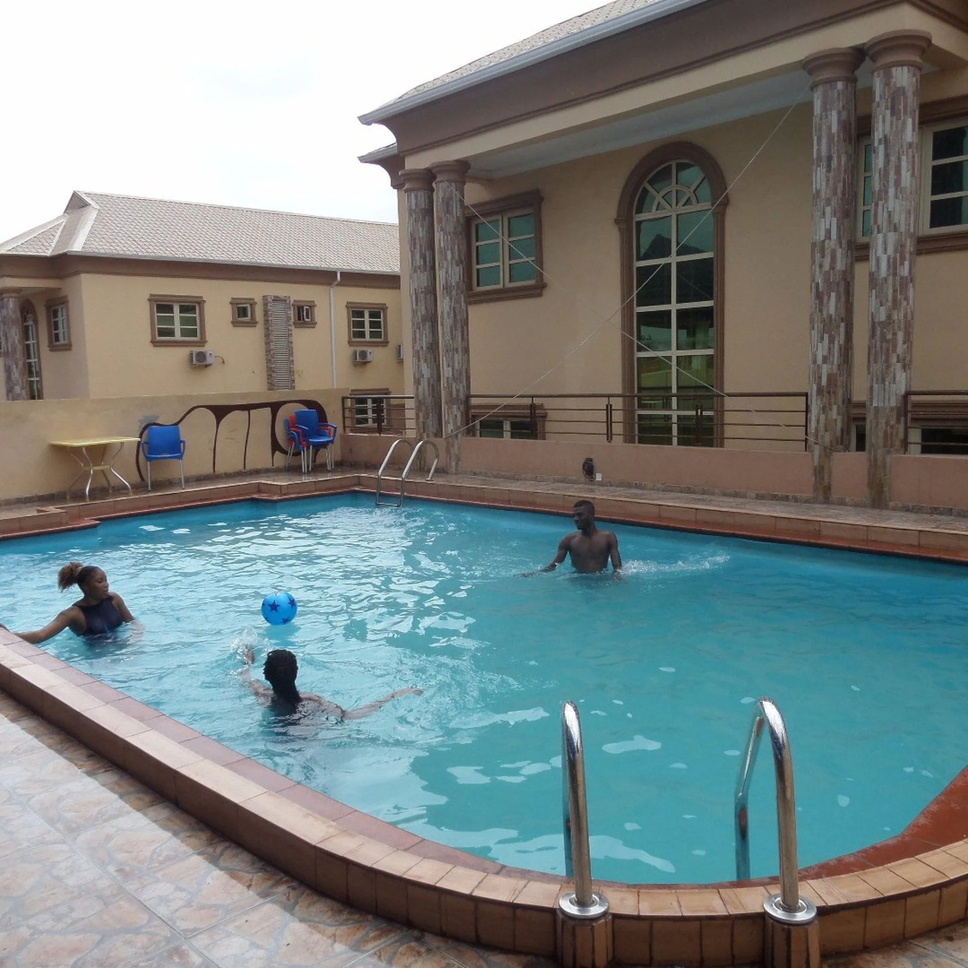 Sugarland Hotel & Suites