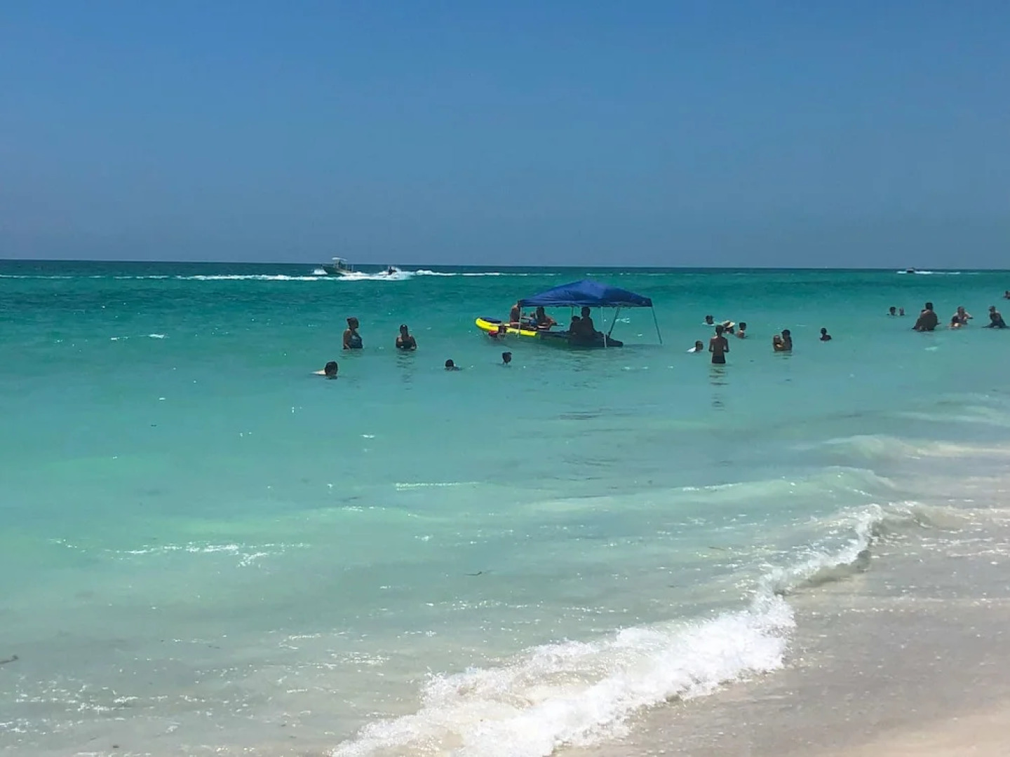 Runaway Bay Condominiums by Anna Maria Island Beach Rentals