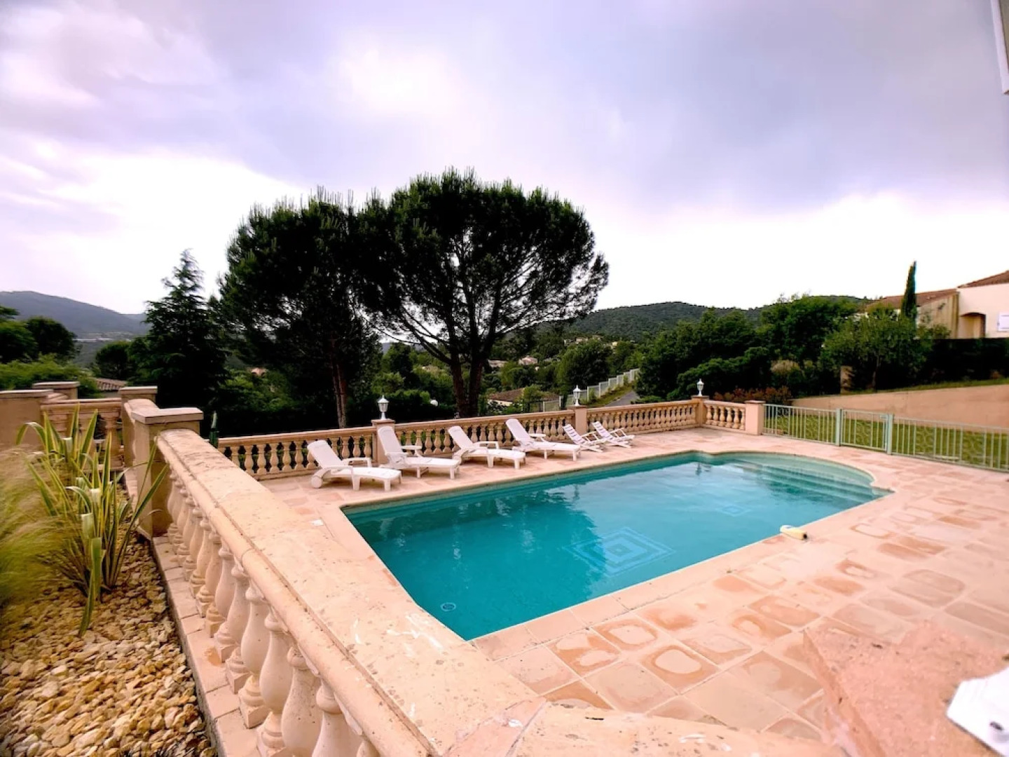 HomePlace Villa Provencale