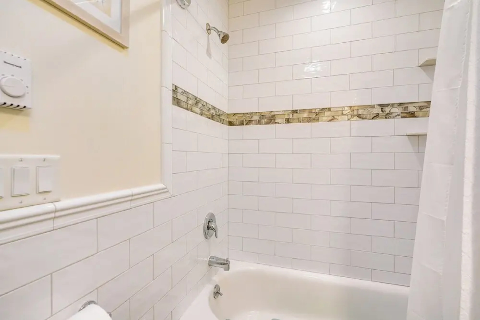 Lavallette Apartment w/ Patio - Walk to the Beach!