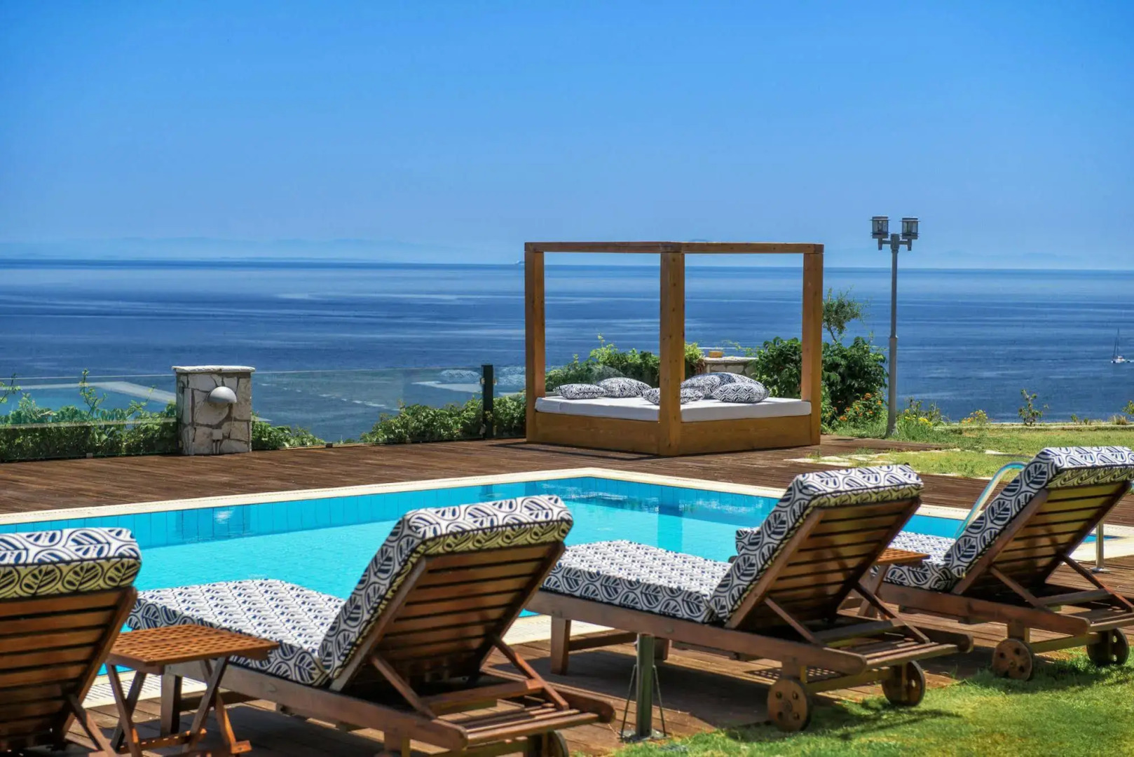 Serenus Luxury Villa