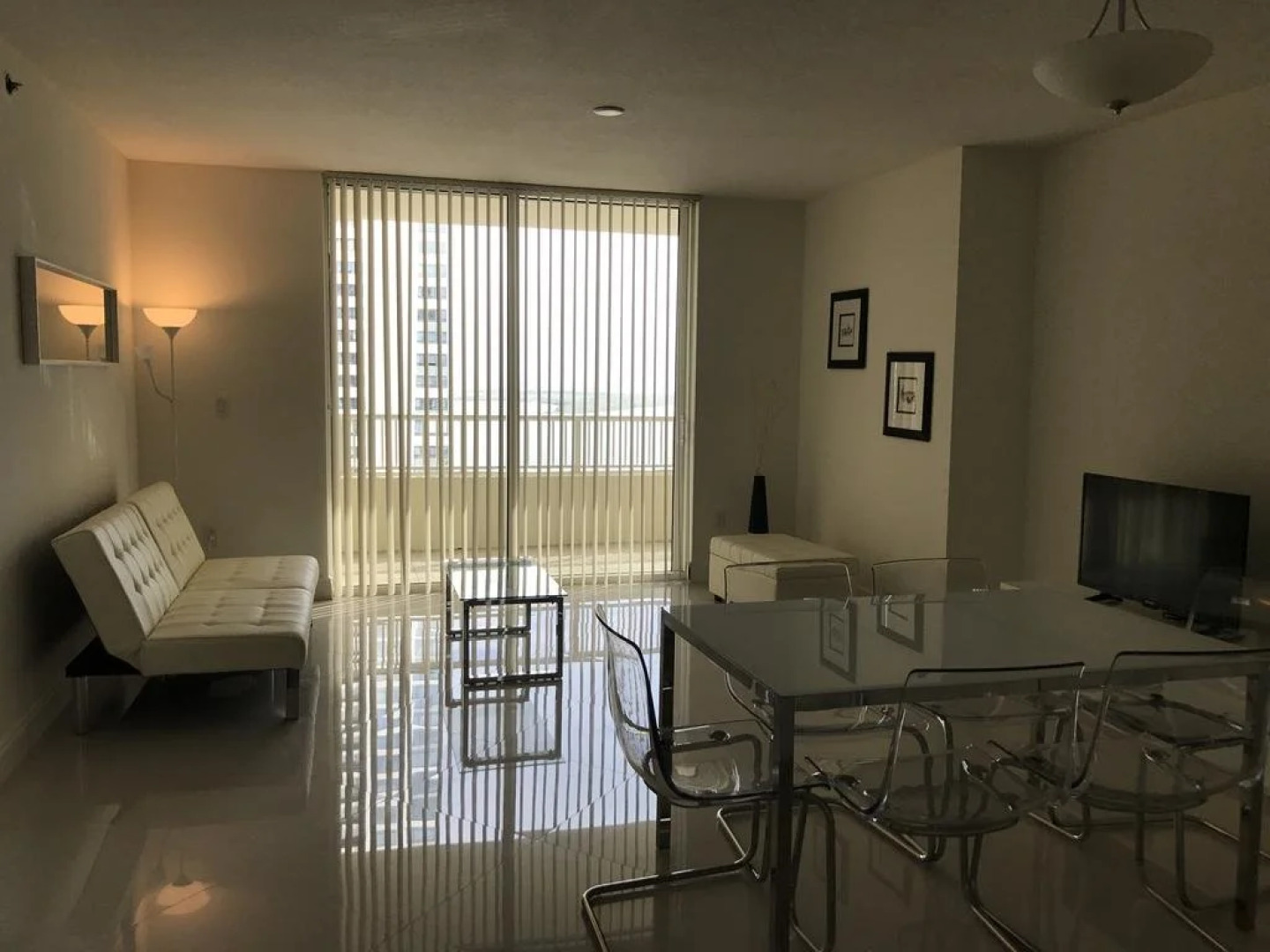 Miami 4Days - One Broadway