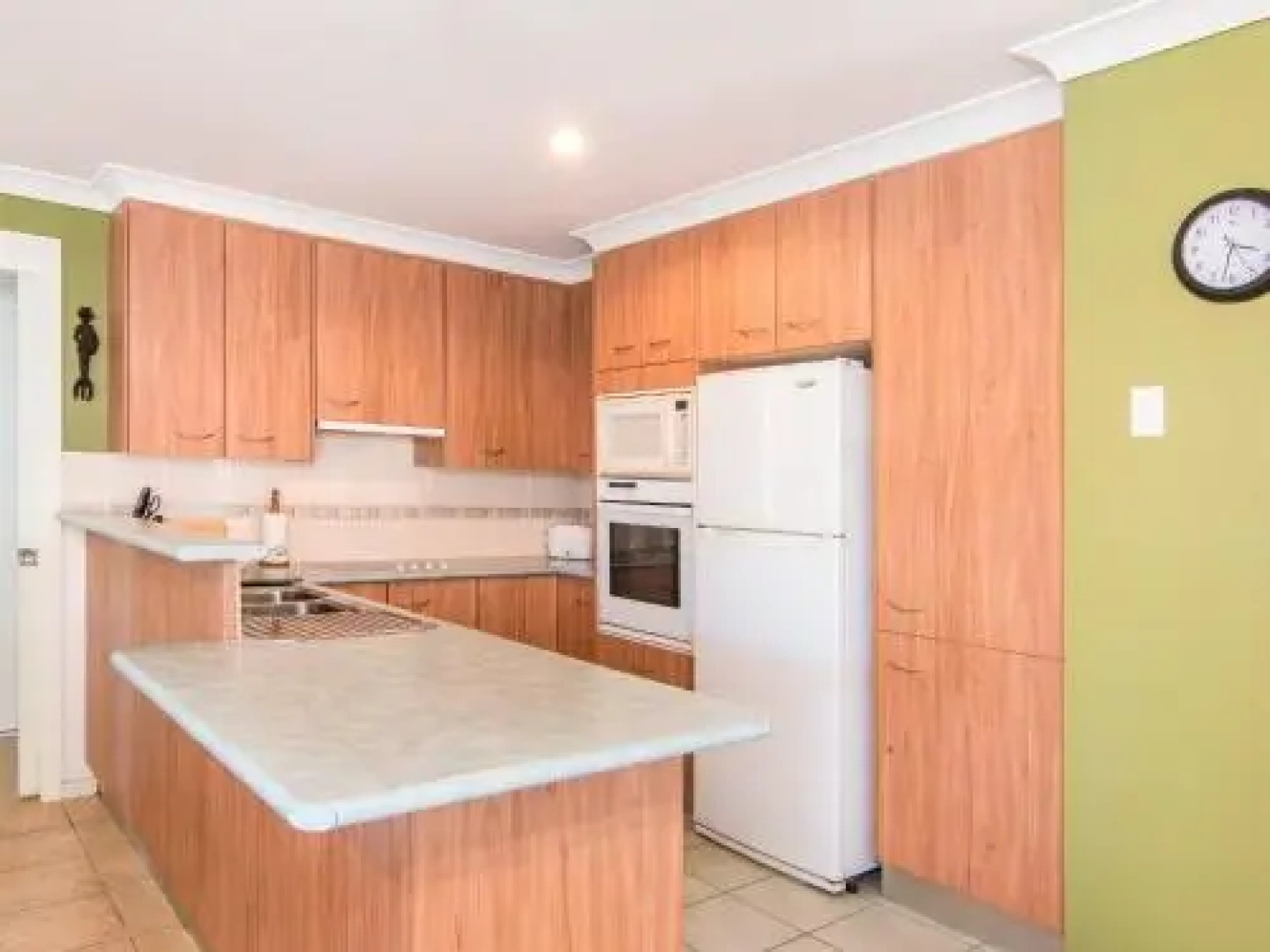 1/54 Parkes, Airconditioned