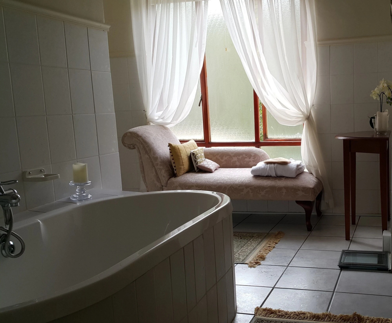 Riversong Guest House