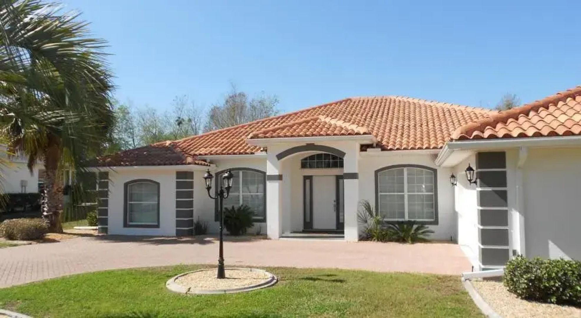 Executive Family Getaway by Golf Resort Inverness