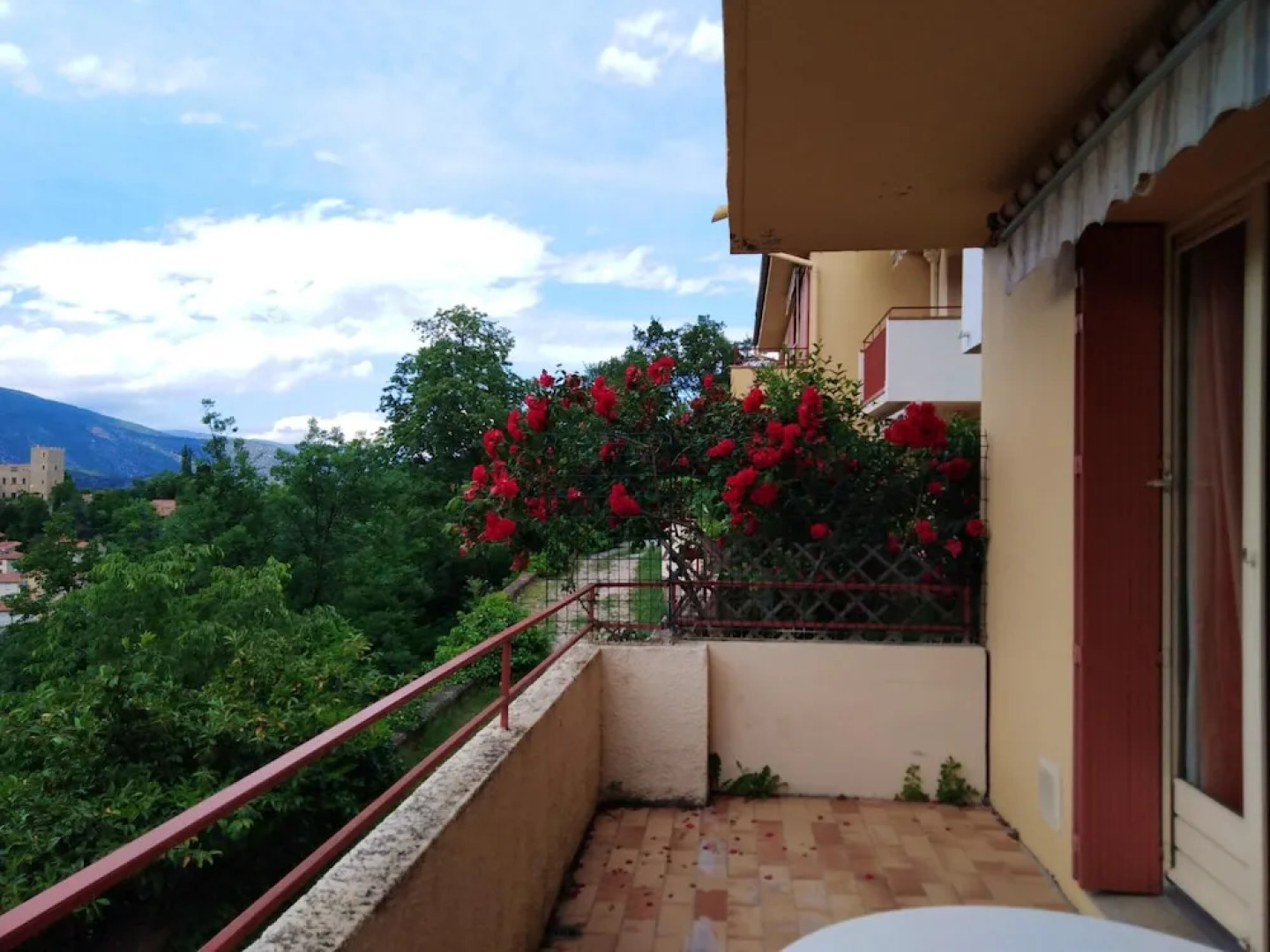 Apartment With one Bedroom in Vernet-les-bains, With Wonderful Mountain View, Terrace and Wifi