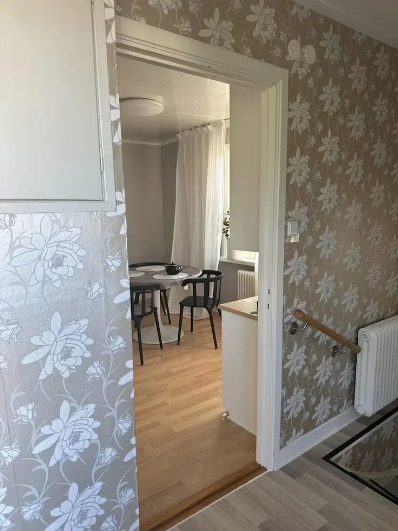 Stockholm - 5-beds - Sleeps 12 - Garden