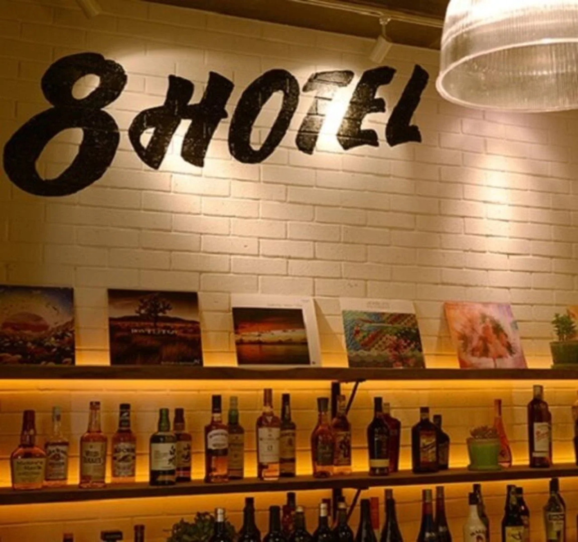 8Hotel