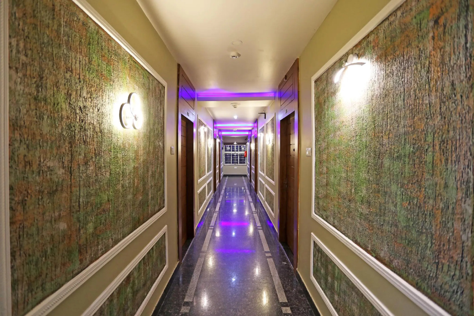 OYO 72293 Aradhya Regency