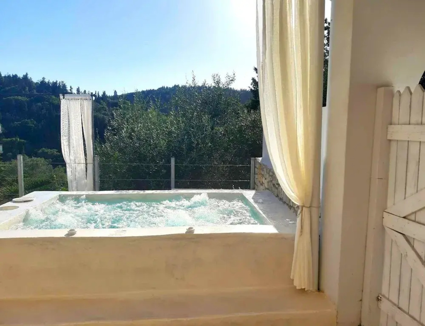 Paxoi Sunny Serenity - Kirki s Studio With Jacuzzi