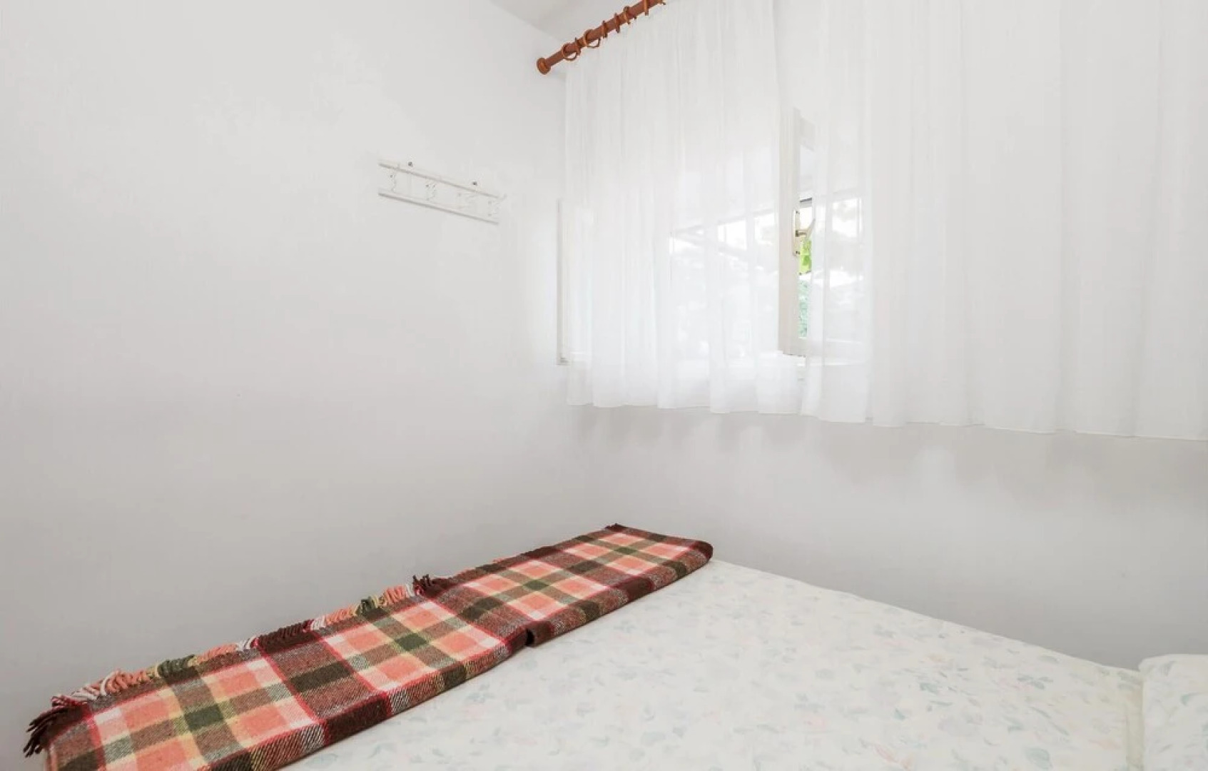 Stunning Home in Starigrad With 2 Bedrooms and Wifi