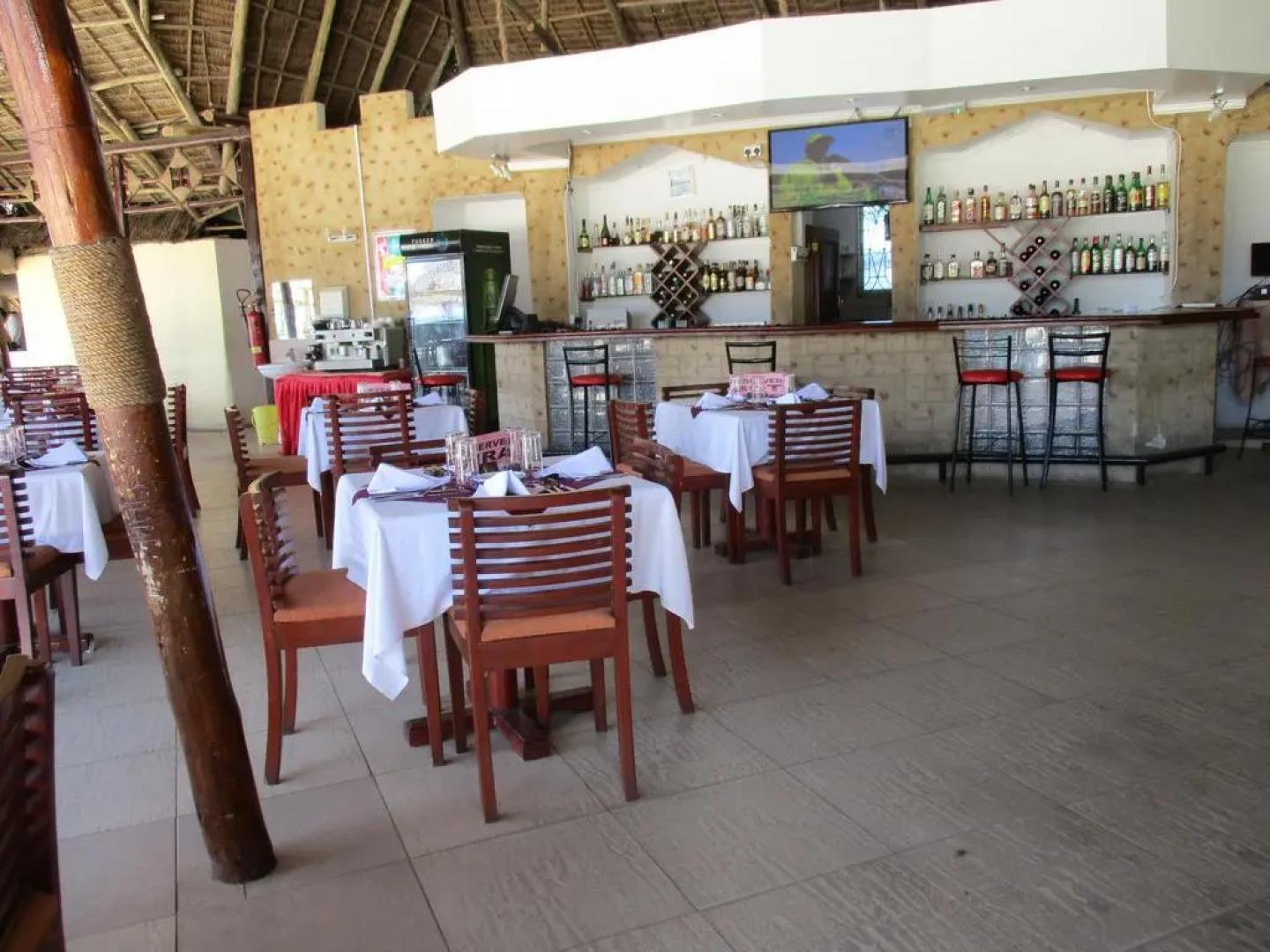 Giraffe Ocean View Hotel