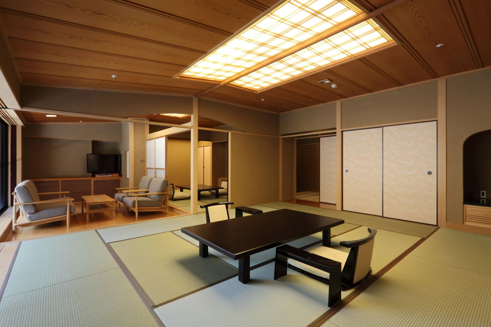 Okuikaho Ryotei Kaichoro Ryokan