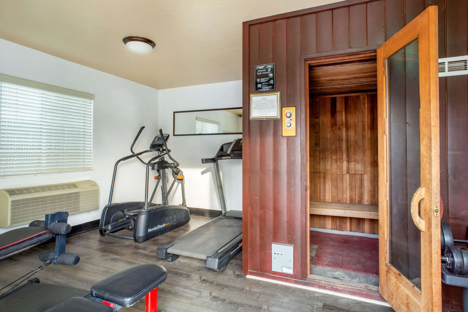 Quality Inn & Suites Tulare