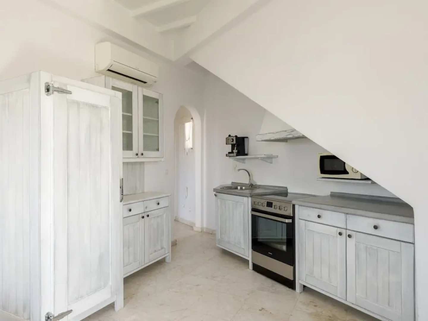 Baybees Sea View Residence