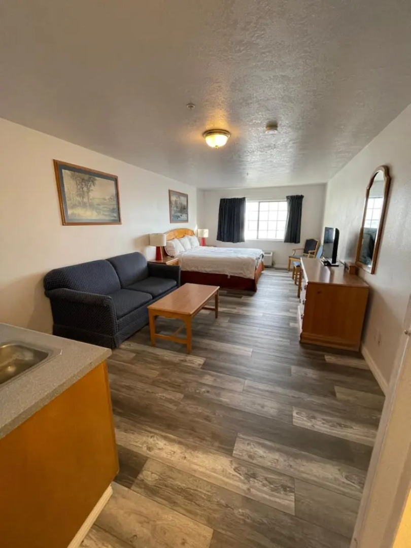 Traveler's Inn Carlin NV near Elko