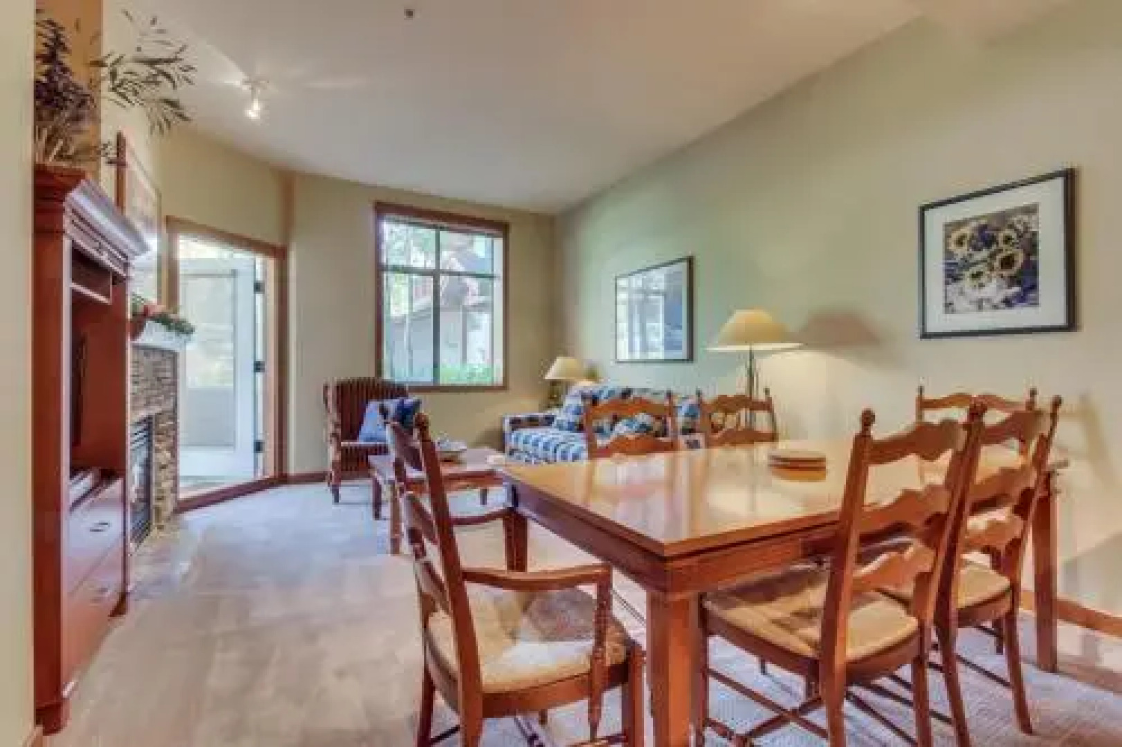 Powderhorn Lodge 107: Columbine Suite