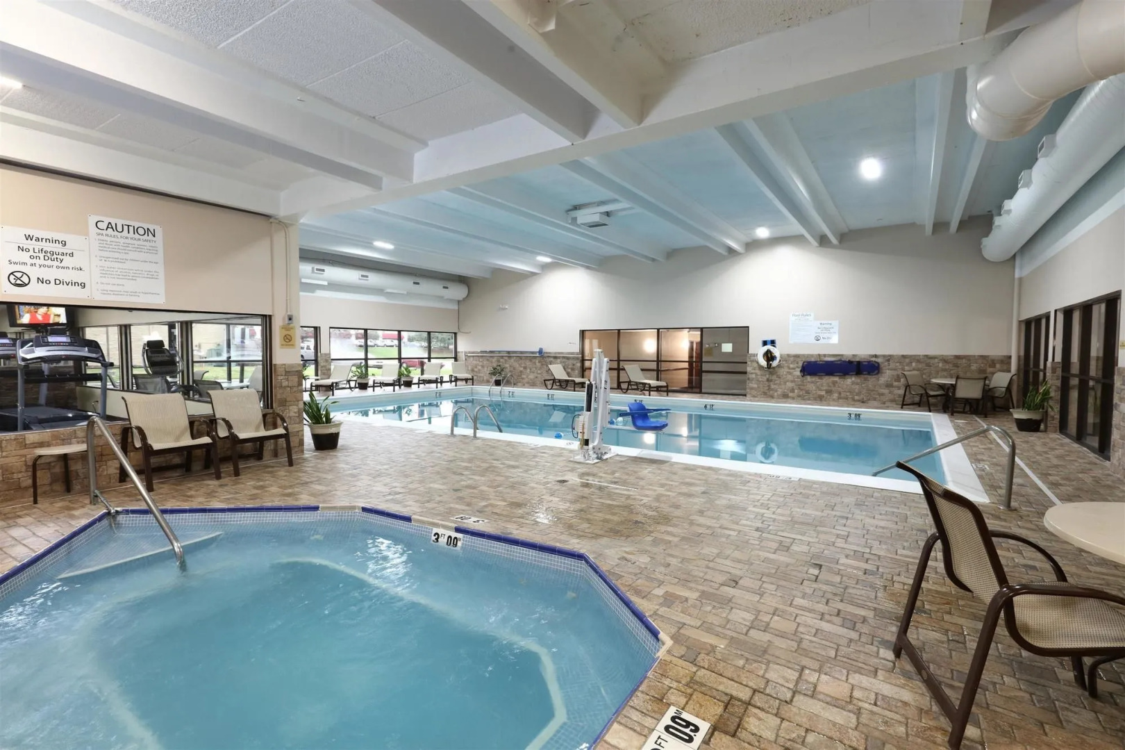 AmericInn by Wyndham Grand Rapids Airport North